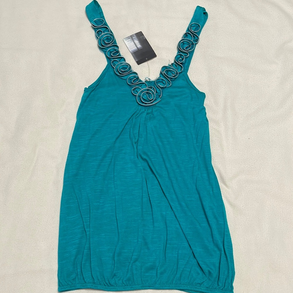 Kimchi Blue (Urban Outfitters) top with zipper rosette details NWT*
